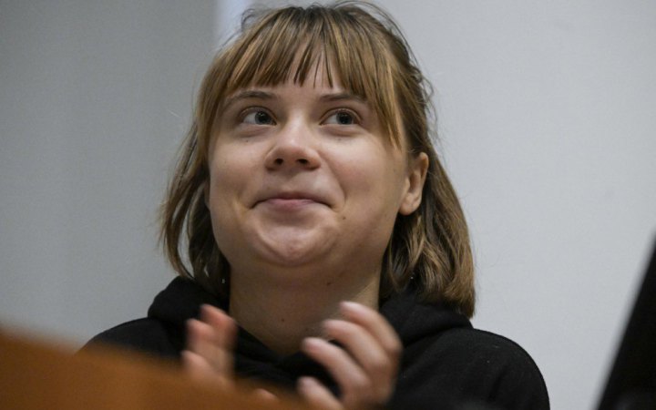 У Великобританії звільнили з-під варти Грету Тунберг