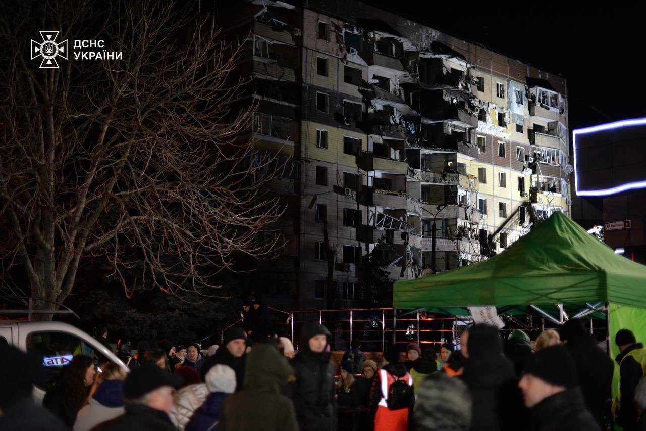 Conséquences du bombardement d'un immeuble de neuf étages à Kryvy Rih