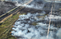 ​В Одесі сталася масштабна природна пожежа, для гасіння залучали дрон