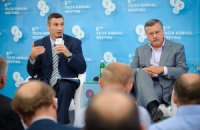 Суд запретил Гриценко и Кличко поддерживать чернобыльцев в Донецке
