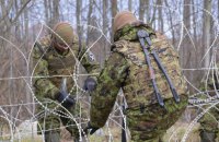 У Естонії тимчасово закрили пункт пропуску на кордоні із РФ через велику військову присутність