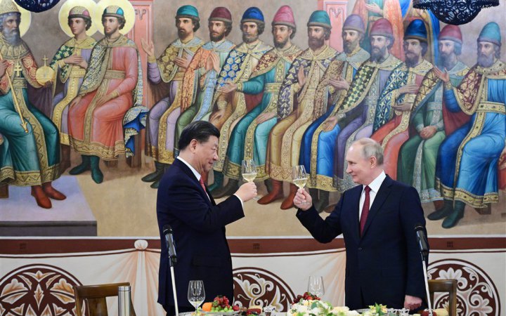 Як Сі купив Путіна, або Які плани у Китаю щодо України