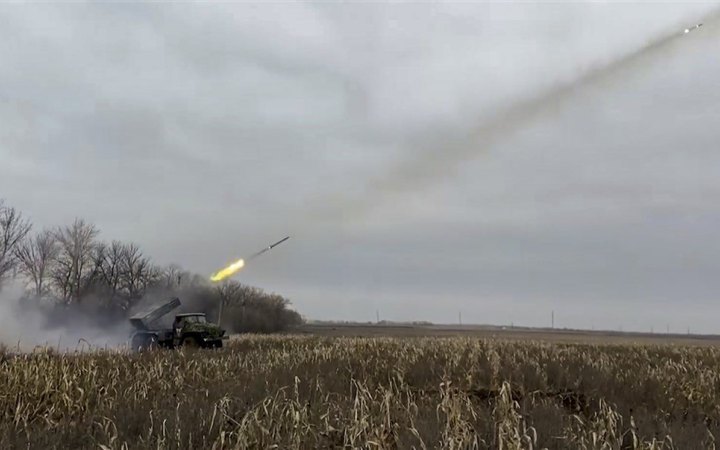 Сьогодні росіяни понад 10 разів стріляли ракетними системами залпового вогню, – Генштаб