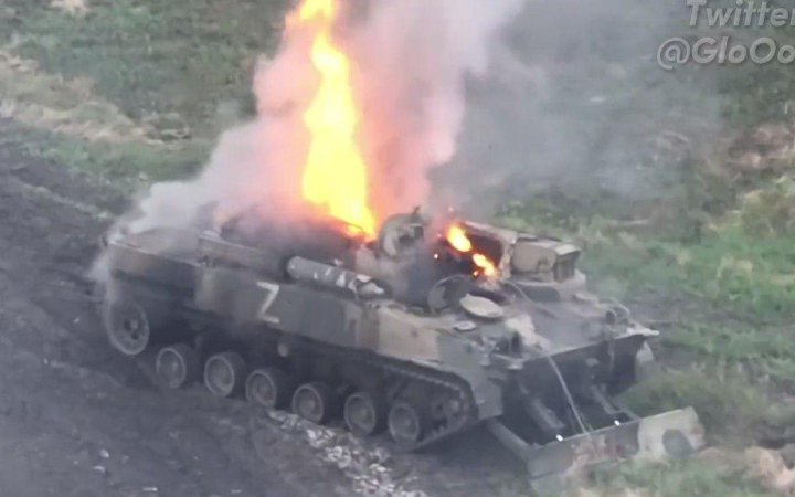 Понад 800 військових та 15 танків: Генштаб назвав втрати армії РФ за добу