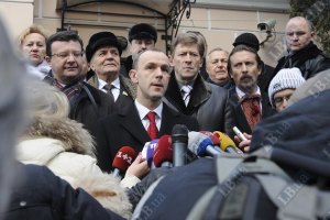 Новый врач Тимошенко "выгнала" Кожемякина из палаты