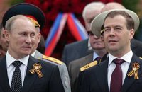 ​Медведев: Путин - самый авторитетный политик страны