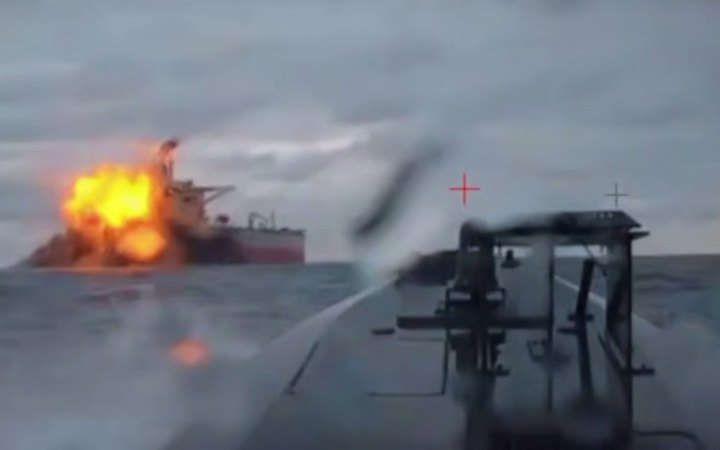 Морські дрони Sea Baby уразили в Чорному морі танкер "тіньового флоту" РФ "Dashan", – джерела в СБУ 