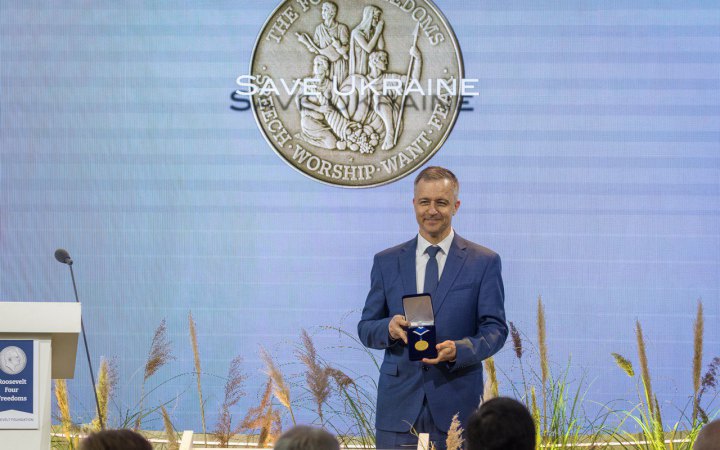Організація "Save Ukraine" отримала міжнародну нагороду за порятунок дітей