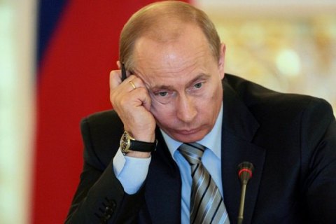 Путін поскаржився, що зробити горілку на журавлині в Росії можуть, а йогурт на журавлині - ні