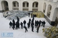 Кириленко говорит, что чиновники не знают о судьбе Гостиного двора