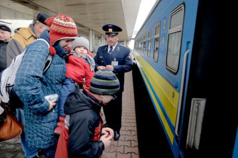 Укрзализныця заявила о приоритетности заявок на групповые перевозки детей