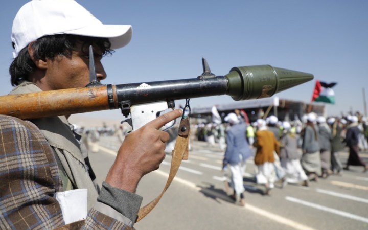 Хусити в Ємені погрожують продовжувати атаки на кораблі в Червоному морі
