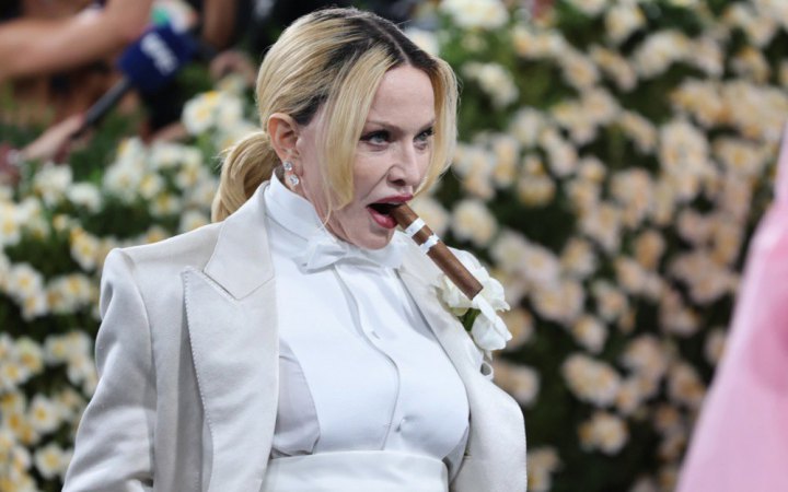 Мадонна закликала Папу Римського втрутитися у війну в Газі