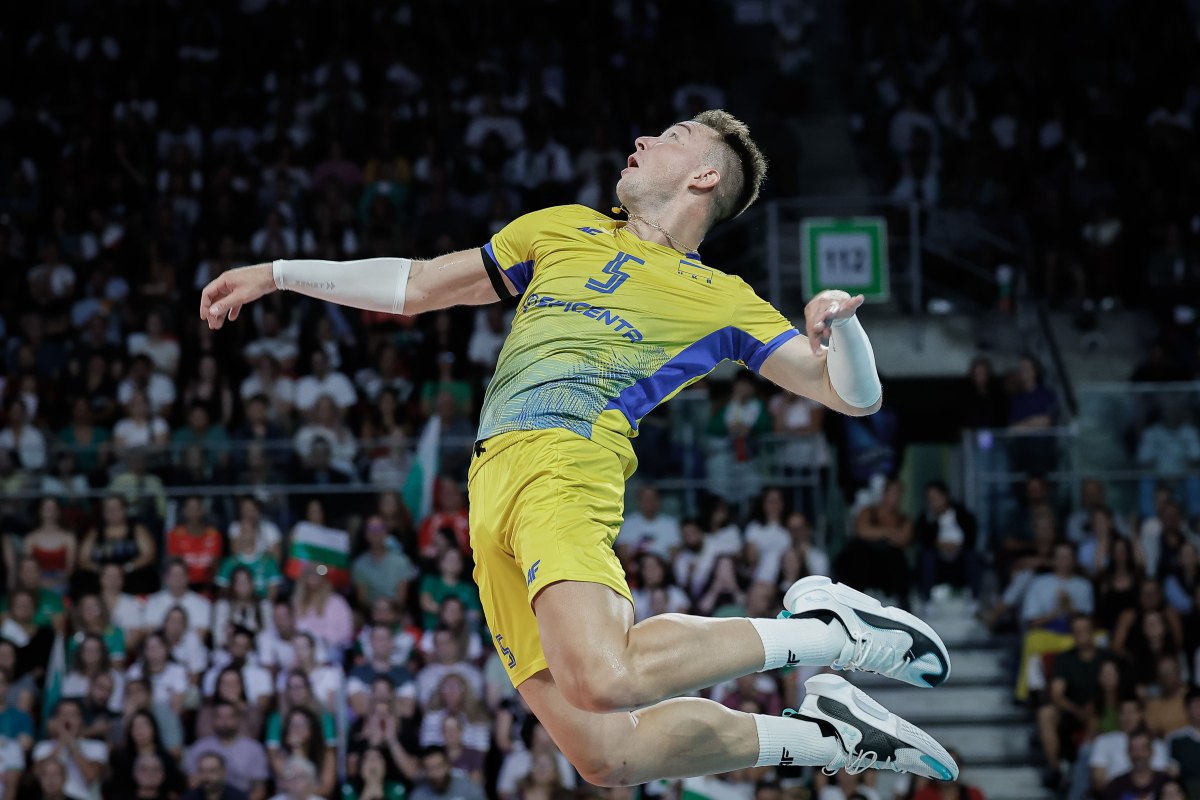 Плотницький під час подачі