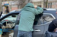 Начальника управління однієї з міськрад Дніпропетровщини викрито на хабарі, - ОГ