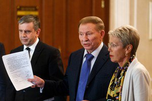 Кучма: ДНР и ЛНР требовали одностороннего прекращения огня 