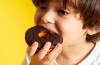 Надлишок цукру не робить дітей гіперактивними, – пояснення вчених 