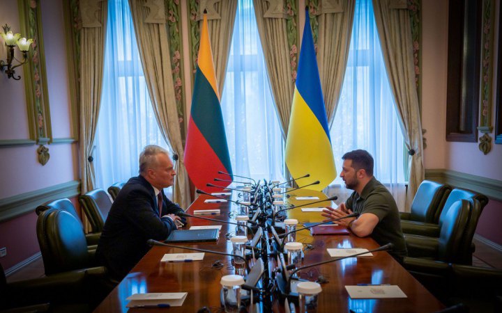 Зеленський зустрівся з президентом Литви Ґітанасом Науседою
