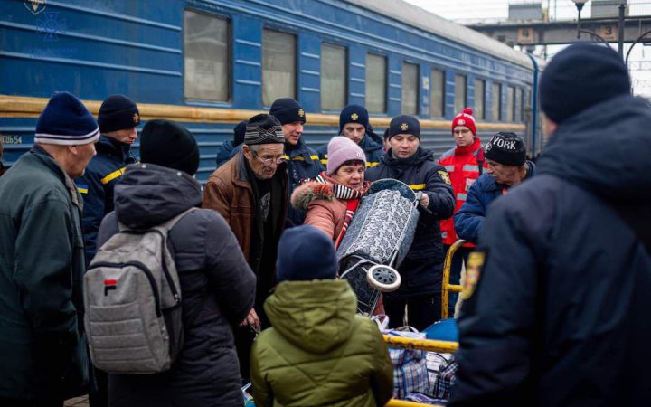 Жителів Куп’янського району на Харківщині закликали евакуюватись через обстріли