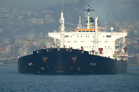 На борту затриманого біля Гібралтару танкера є українці