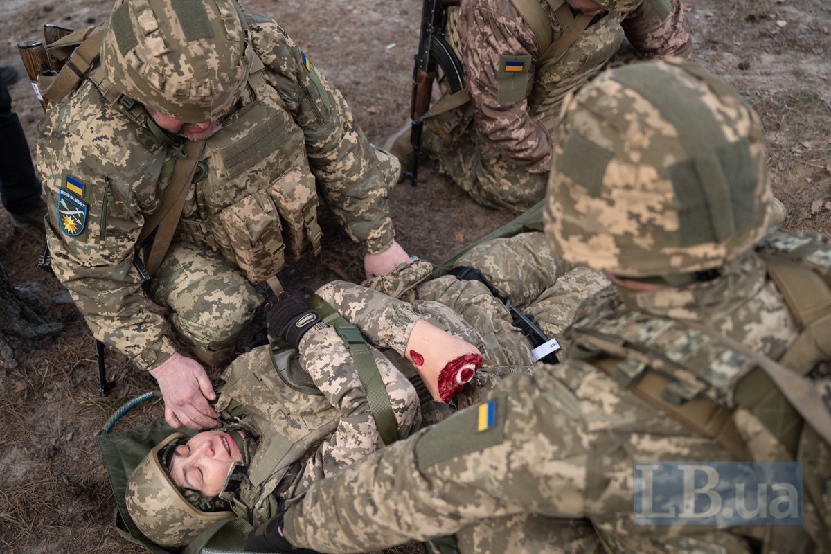 Мобілізовані відпрацьовують надання допомоги в рамках навчання