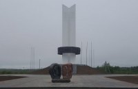 В Черниговской области ликвидируют монумент "Три сестры", посвященный "дружбе народов" Украины, России и Беларуси