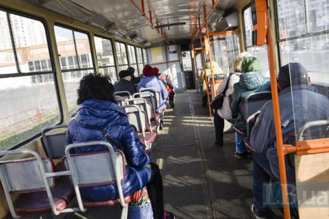 У Луцьку весь громадський транспорт припинив роботу до кінця карантину