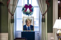 Різдвяне привітання Трампа: згадав Епштейна, "фейки" NYT і звинуватив демократів “у полюванні на відьом” 