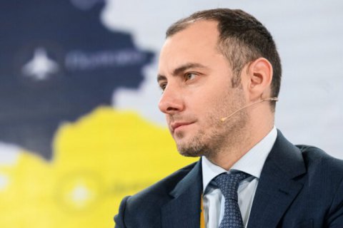 Министр инфраструктуры: о блокаде портов Черного моря пока речь не идет 