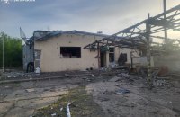 На Запоріжжі російський обстріл пошкодив пожежно-рятувальну частину