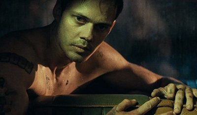 Герметичний трилер «Під замком»: правда, кривда і автомобіль 