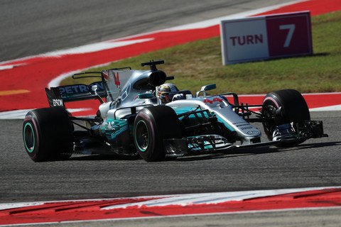 Mercedes четвертый год подряд выиграл Кубок конструкторов Формулы 1