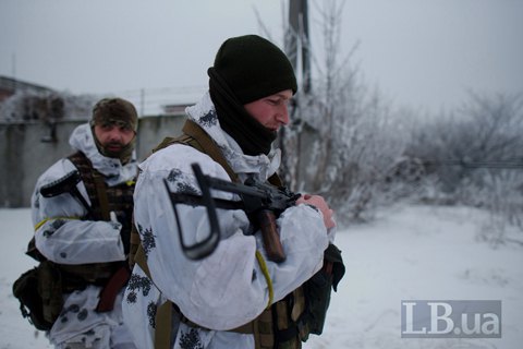 Окупанти п'ять разів відкривали вогонь на Донбасі за добу