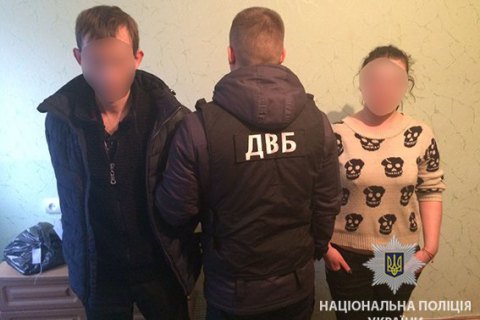 В Винницкой области троих полицейских задержали по подозрению в сутенерстве
