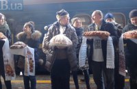 "Поезд единения" вернулся в Киев из поездки на юг и восток Украины