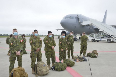 Канада відправила до України партію військового обладнання
