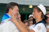 Янукович рассказал детям, как стать президентом