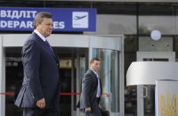 ​Вертолет Януковича заблокировал вылеты из "Борисполя"