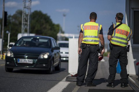 Чехия и Венгрия опровергли заключение с Германией соглашения по беженцам