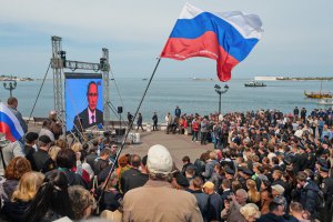Кримчанам, які відмовилися від російського громадянства, погрожують розправою