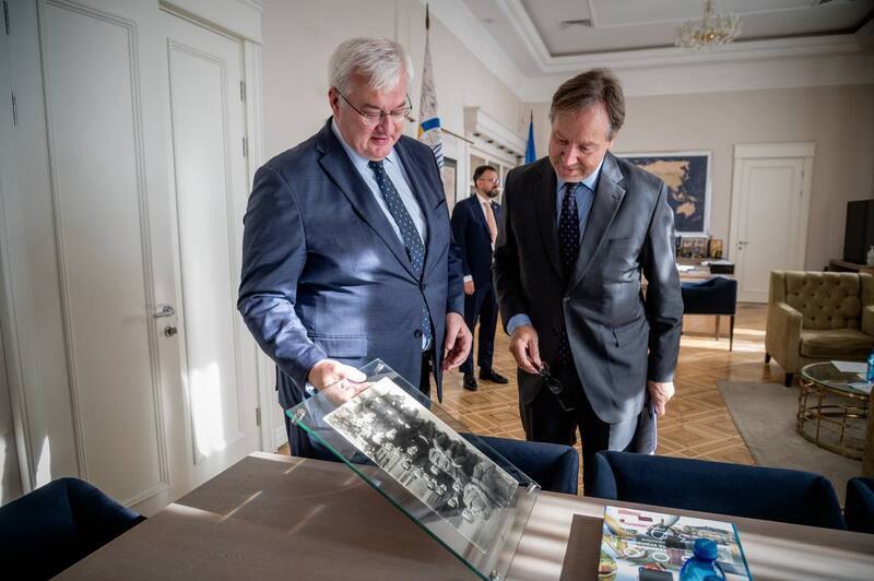 Андрій Сибіга з послом Нідерландів в Україні Рулофом ван Ейсом