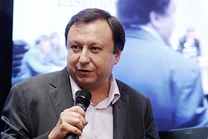 Княжицький: учасникам мітингу на підтримку російської мови платять по 100 гривень