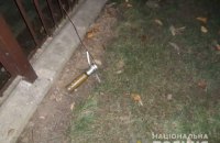 Поліція Мукачева розшукує людину, яка вистрілила з гранатомета на вулиці