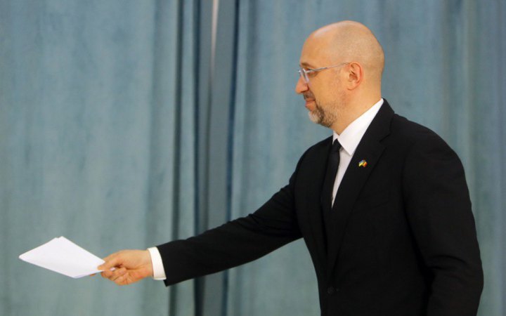 Шмигаль: змінюються правила пересування у комендантську годину