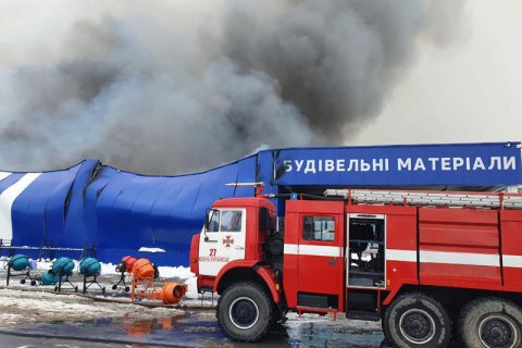 "Эпицентр" заявил об умышленном поджоге его ТЦ в Первомайске