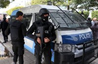 В Тунисе полиция захватила офис "Аль-Джазиры", журналистам приказали уехать из страны