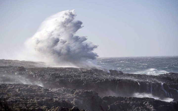 Унаслідок шторму Нільс у Франції та Іспанії загинули троє людей, є десятки поранених і сотні тисяч залишилися без світла 