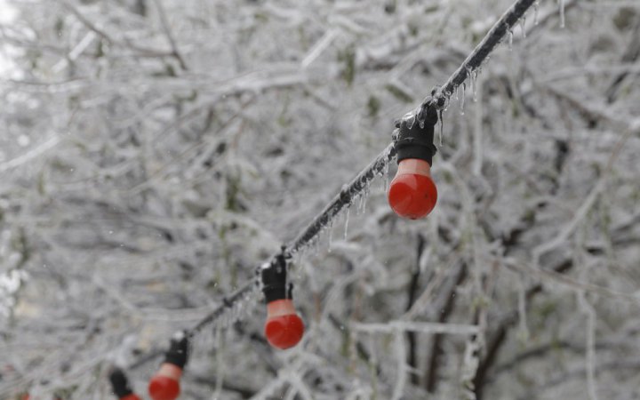 В Україні завтра - без опадів, подекуди температура опуститься до -18° морозу