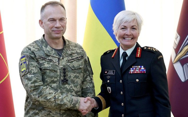 Сирський: противник активізував наступальні дії практично по всій лінії фронту