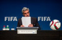 ФИФА не будет забирать чемпионаты мира у России и Катара 